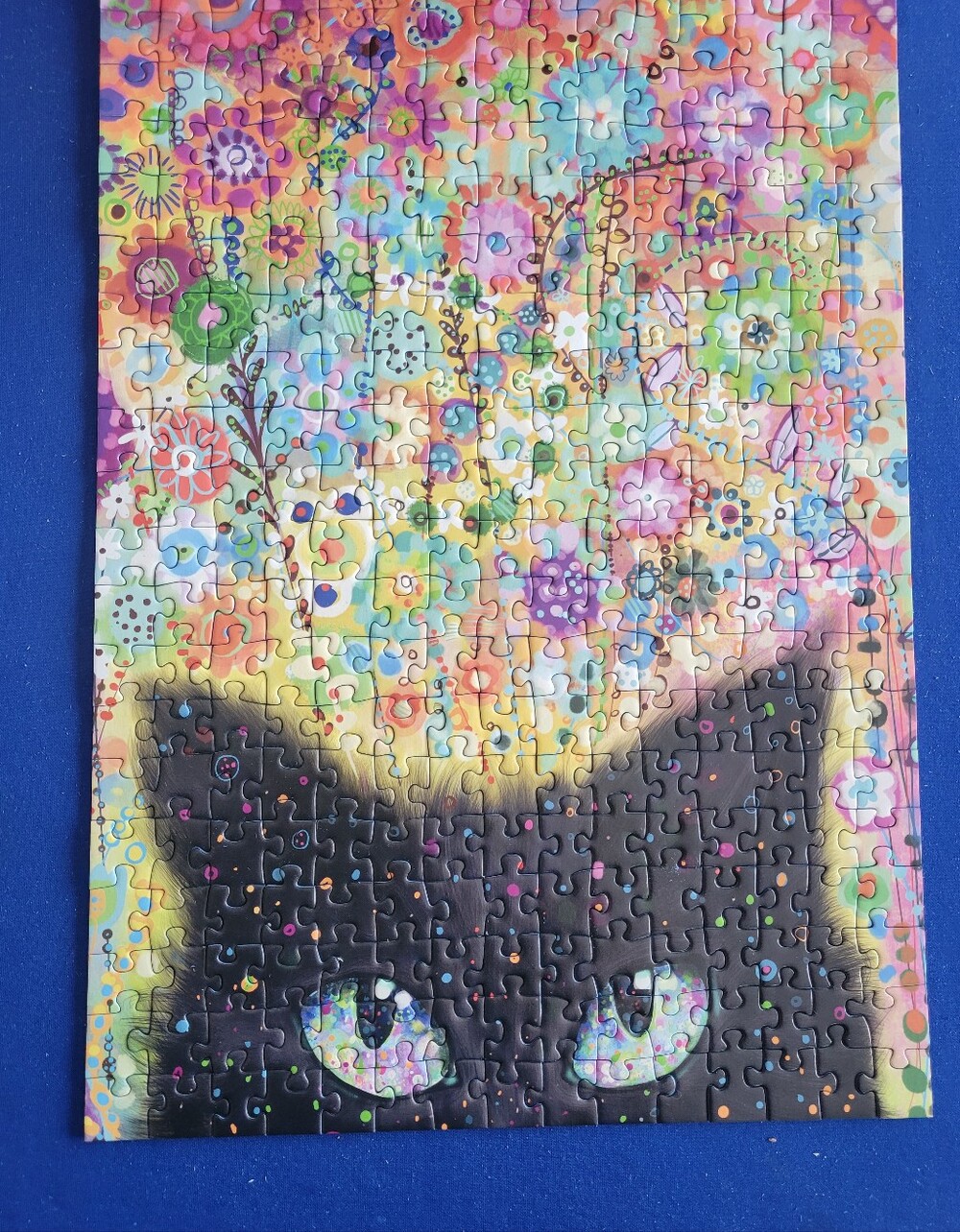 Ravensburger Kaliedesvope Kitty 300 Piece Puzzle with Rainbow Floral Accents